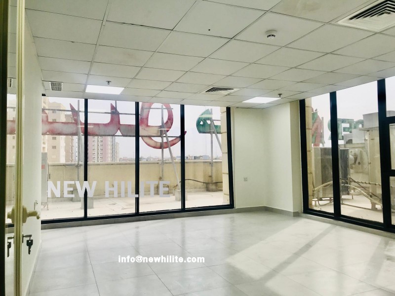 Office available for rent in Salmiya