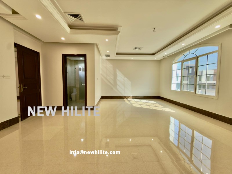 FLOOR FOR RENT IN RUMAITHIYA 4BR 1100 (3) Spacious Full-Floor 4 Bedroom with Rooftop for Rent in Rumaithya